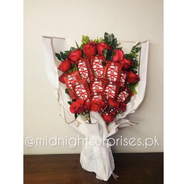 Kitkat and Roses Bouquet ❤️